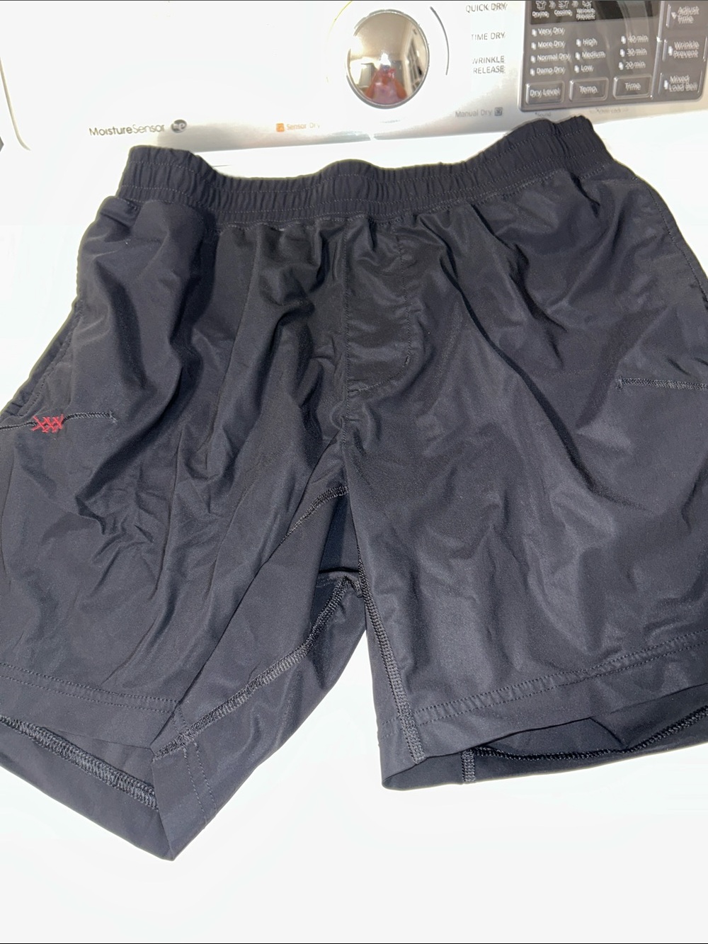 Rhone Men’s Black Athletic Shorts 7” inseam Medium